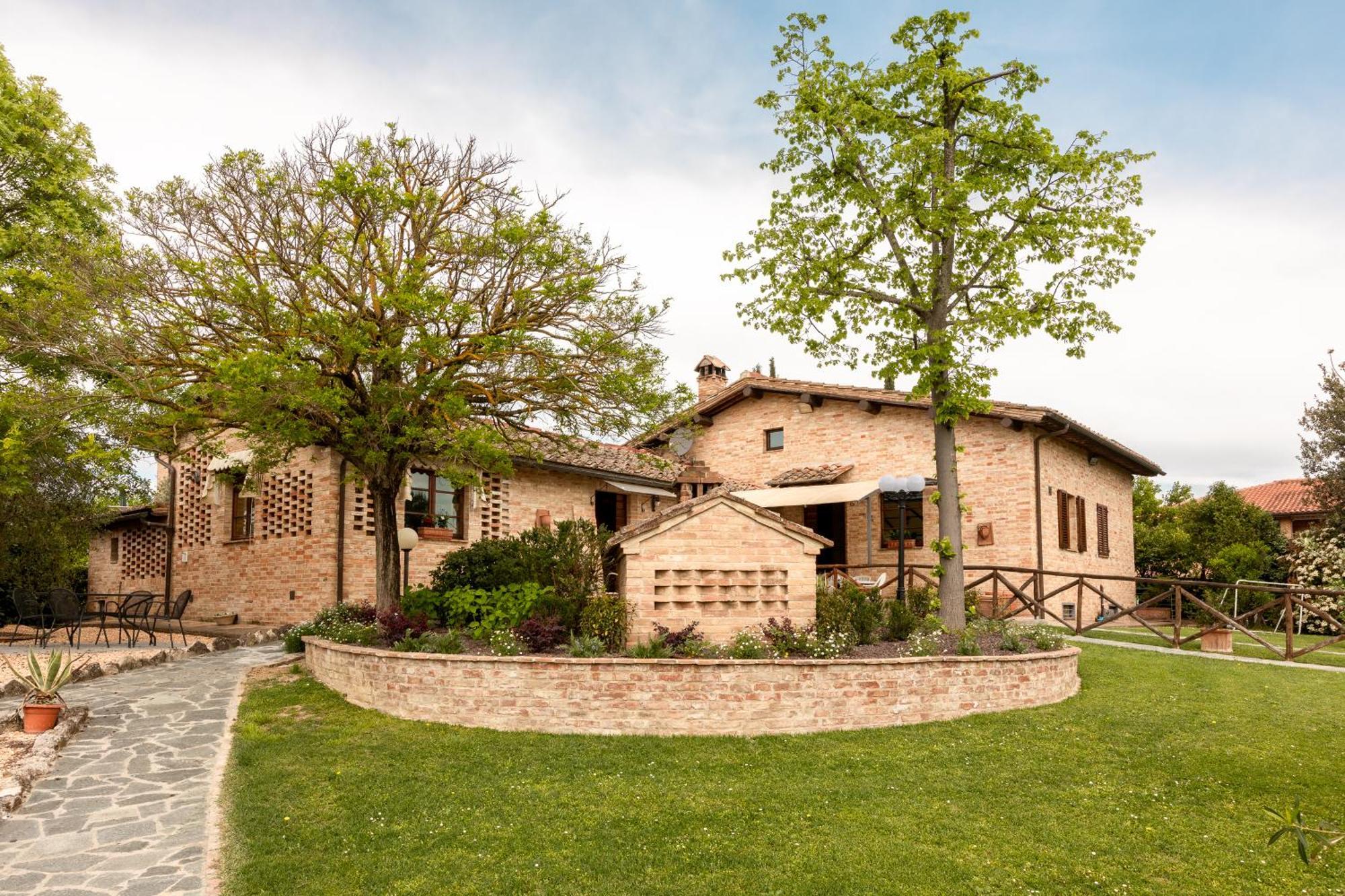 Apartamento Asso Di Picche Siena Exterior foto