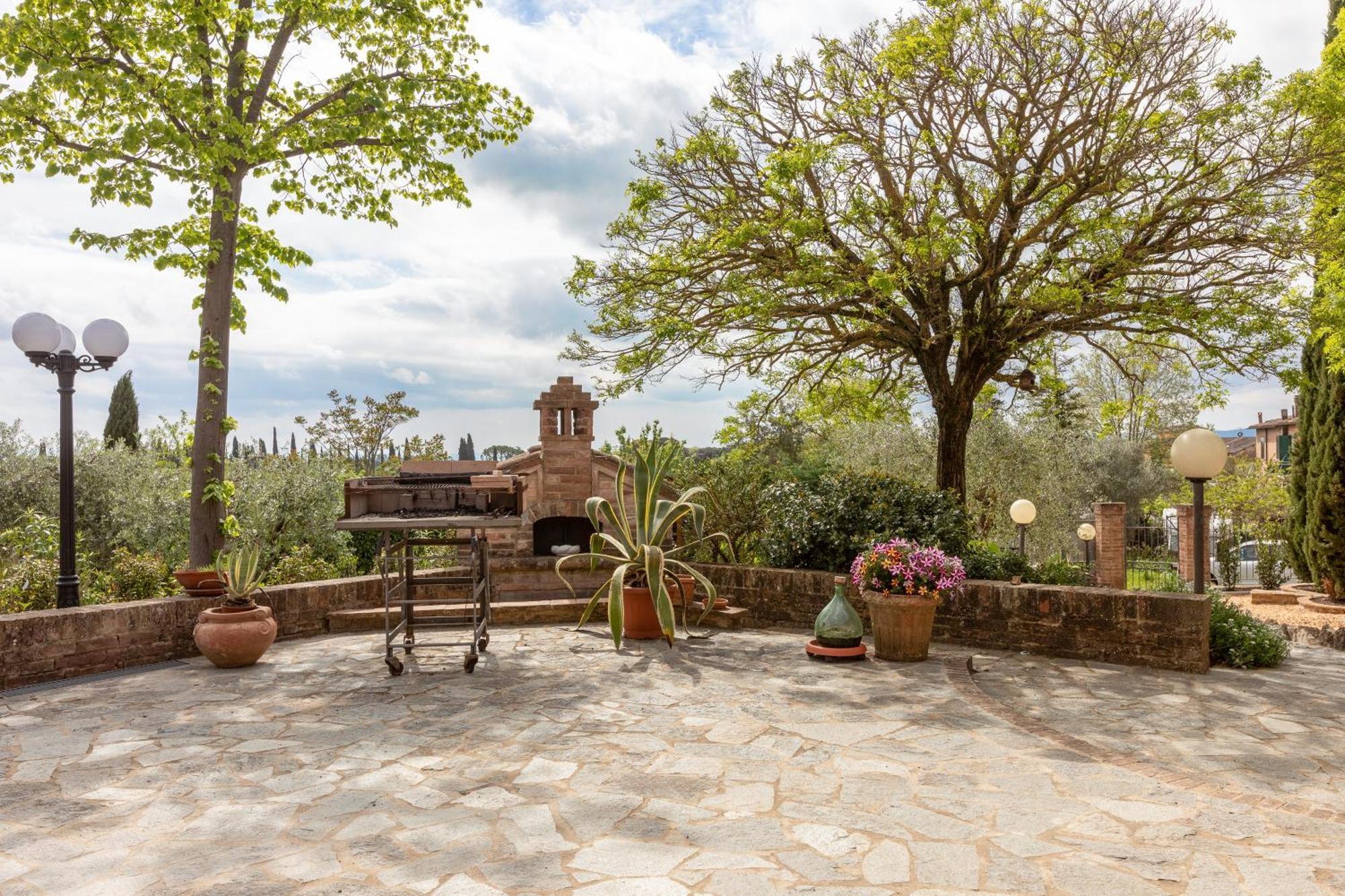 Apartamento Asso Di Picche Siena Exterior foto